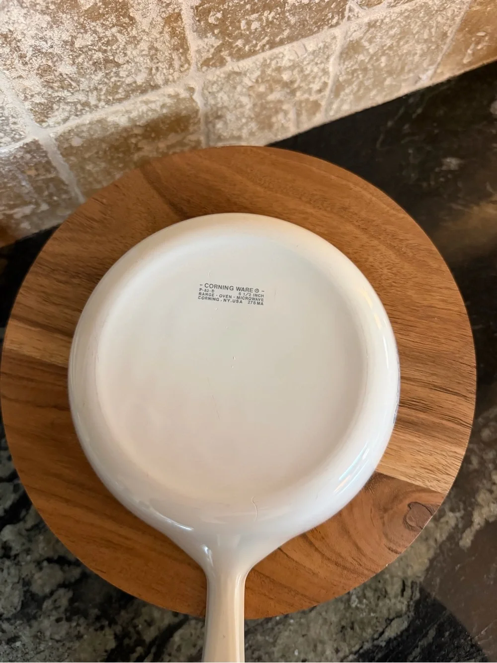 Corning Ware Vintage P-83-B 6 1/2 inch saucepan with lid